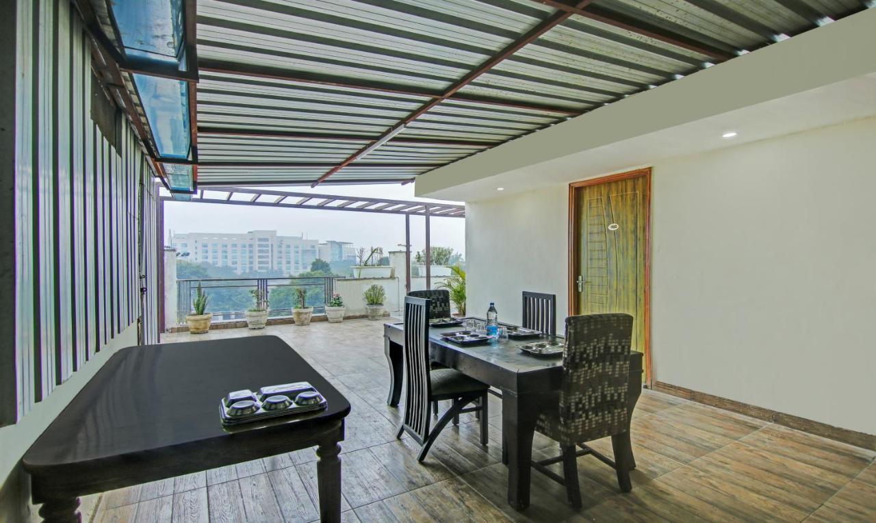 Itsy Hotels Nyra Gurgaon Exteriör bild