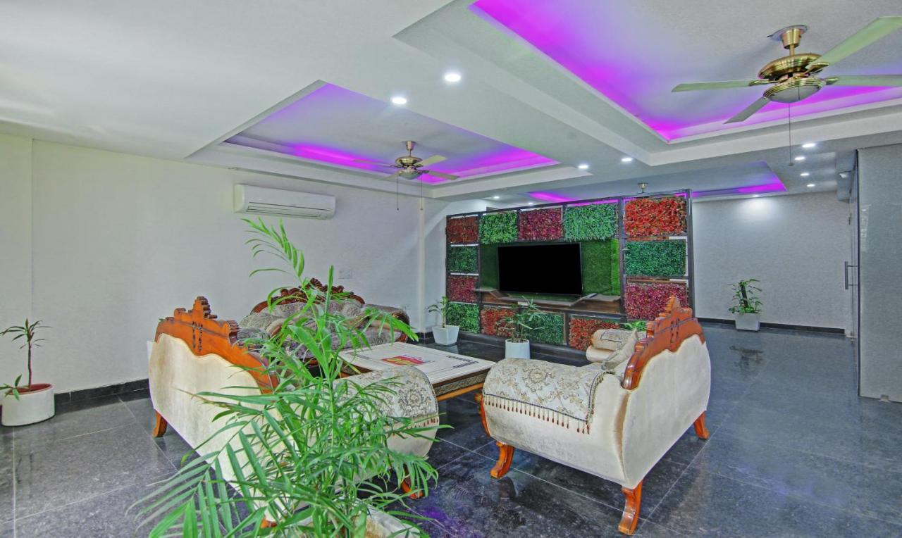 Itsy Hotels Nyra Gurgaon Exteriör bild