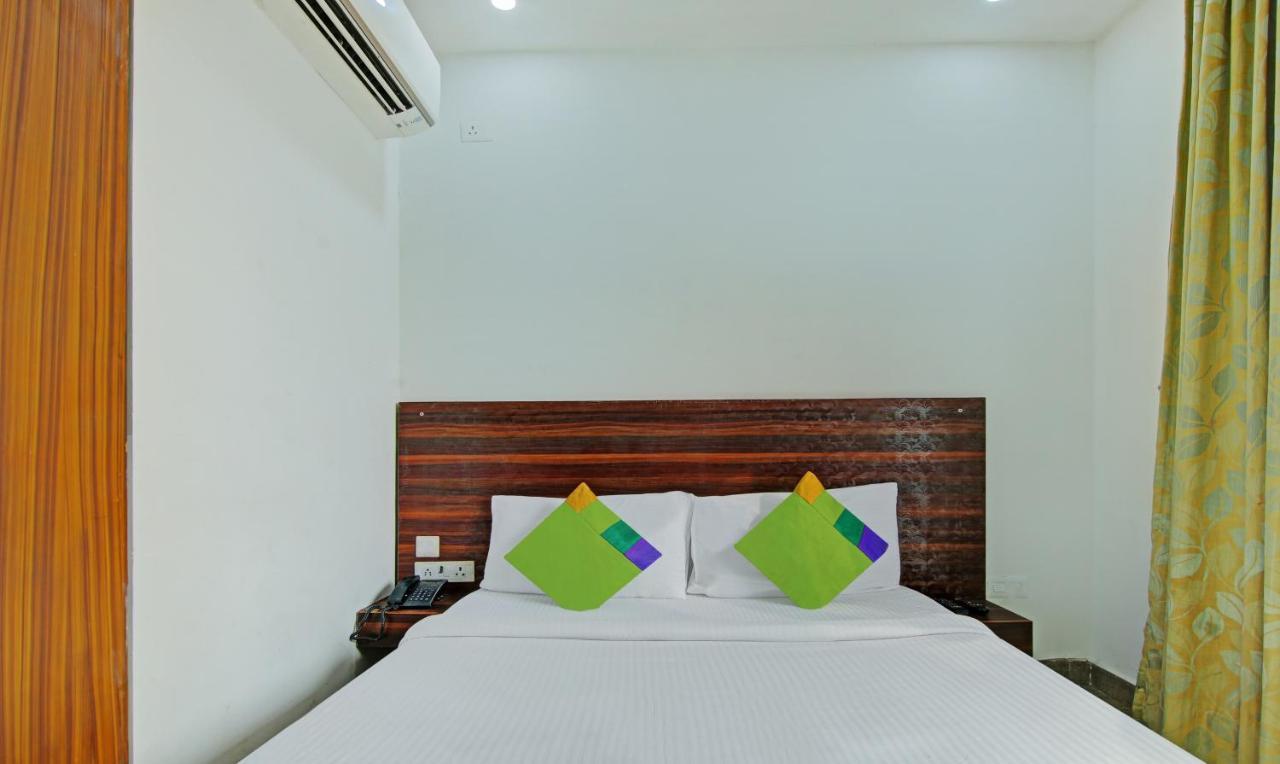 Itsy Hotels Nyra Gurgaon Exteriör bild