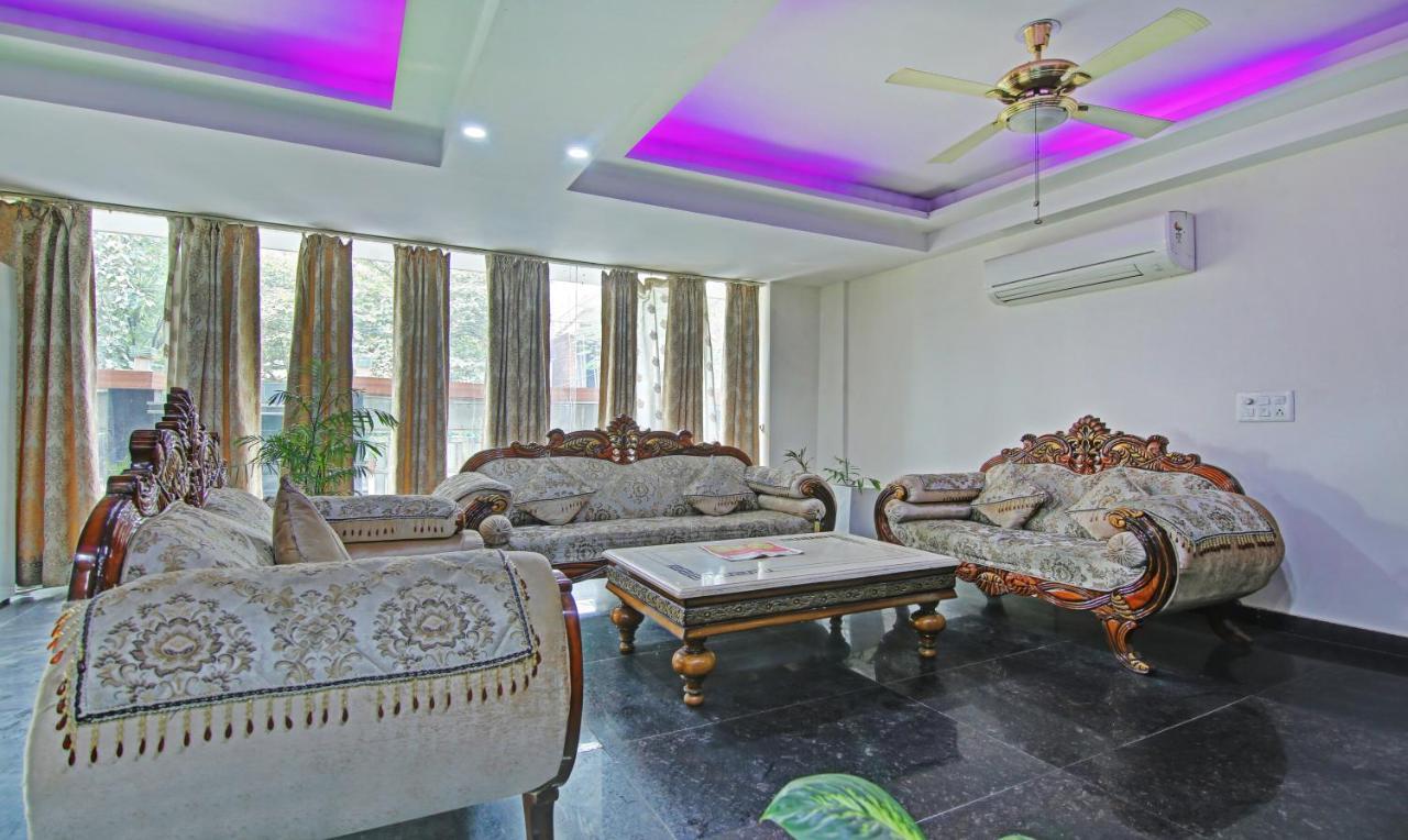 Itsy Hotels Nyra Gurgaon Exteriör bild