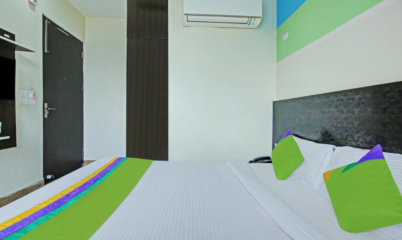 Itsy Hotels Nyra Gurgaon Exteriör bild